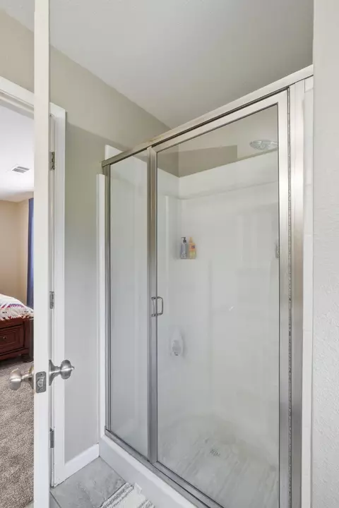 Bath - 416 Jesse St, Exeter, CA 93221 photo 5 of 5