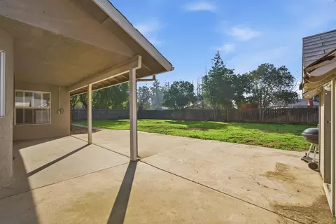 Exterior - 416 Jesse St, Exeter, CA 93221 photo 5 of 9