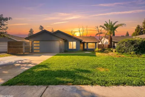 1967 N Ventura Ave, Farmersville, CA 93223
