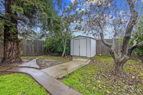 479 E Sandra Ave, Tulare, CA 93274 photo 44