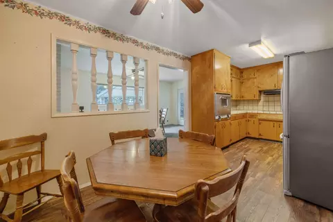 479 E Sandra Ave, Tulare, CA 93274 photo 8