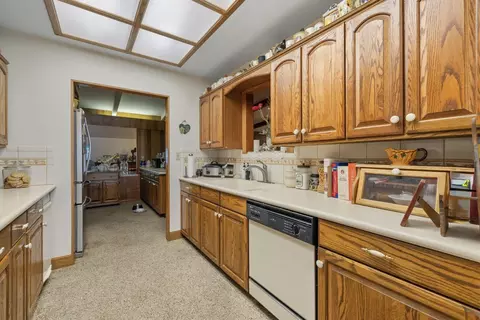 Kitchen - 29979 Rd 196, Exeter, CA 93221 photo 2 of 3