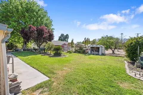 Exterior - 29979 Rd 196, Exeter, CA 93221 photo 5 of 24