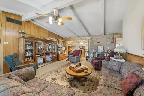 Living - 29979 Rd 196, Exeter, CA 93221 photo 1 of 4