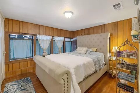 Bedroom - 457 W Maple St, Exeter, CA 93221 photo 4 of 4