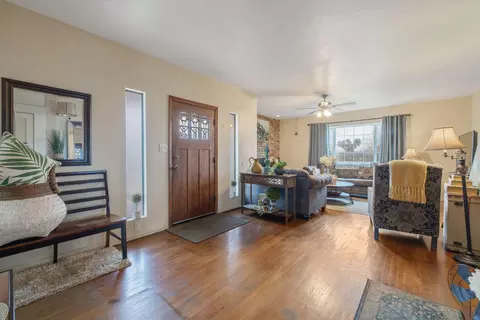 Entry Way - 457 W Maple St, Exeter, CA 93221 photo 1 of 4