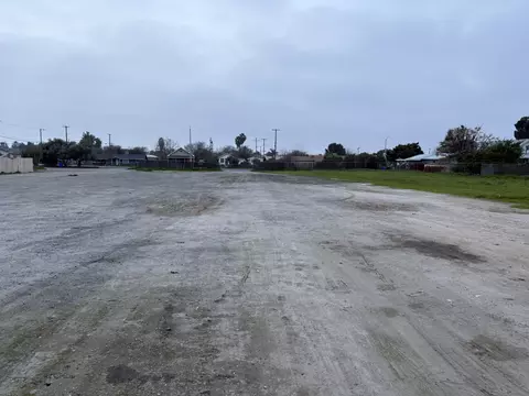 s plano street se, Porterville, CA 93257
