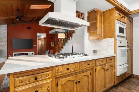 Kitchen - 17799 Avenue 280 #B, Exeter, CA 93221 photo 5 of 5