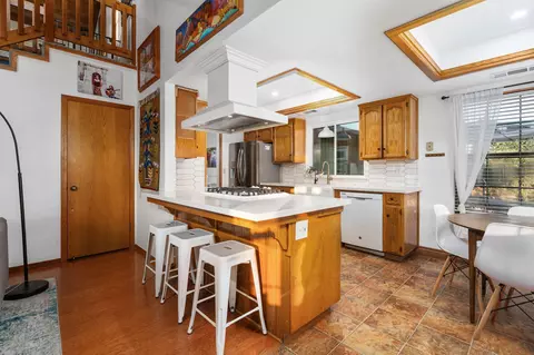 Kitchen - 17799 Avenue 280 #B, Exeter, CA 93221 photo 2 of 5