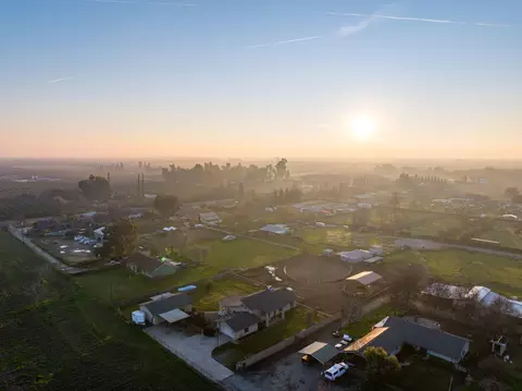 View/Area - 17799 Avenue 280 #B, Exeter, CA 93221 photo 13 of 14