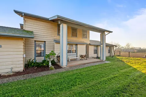 Other - 17799 Avenue 280 #B, Exeter, CA 93221 photo 1 of 13
