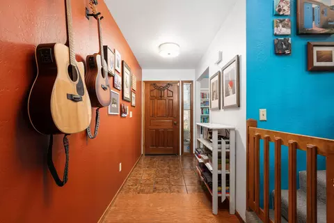 Entry Way - 17799 Avenue 280 #B, Exeter, CA 93221 photo 1 of 3