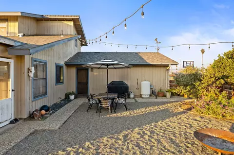 Exterior - 17799 Avenue 280 #B, Exeter, CA 93221 photo 5 of 12