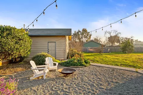Exterior - 17799 Avenue 280 #B, Exeter, CA 93221 photo 4 of 12