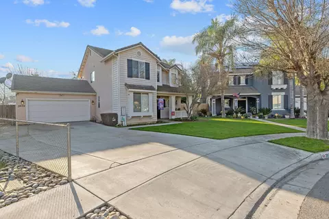 3939 S Bollinger St, Visalia, CA 93277