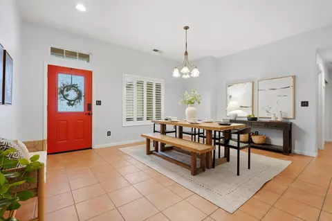 Entry Way - 5547 W Modoc Ave, Visalia, CA 93291 photo 2 of 3