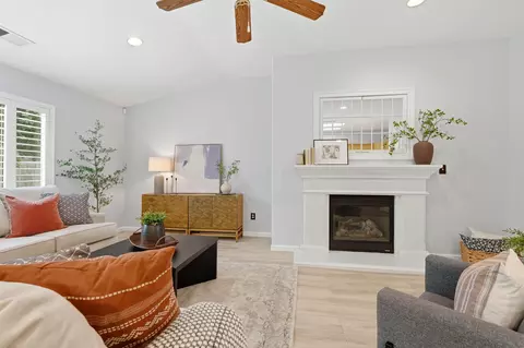 Living - 5547 W Modoc Ave, Visalia, CA 93291 photo 3 of 4