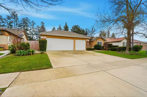 Exterior - 5547 W Modoc Ave, Visalia, CA 93291 photo 11 of 11