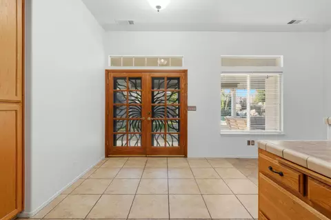 Entry Way - 3728 E Stapp Ct, Visalia, CA 93292 photo 6 of 7