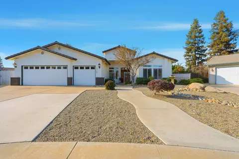 Exterior - 3728 E Stapp Ct, Visalia, CA 93292 photo 10 of 27