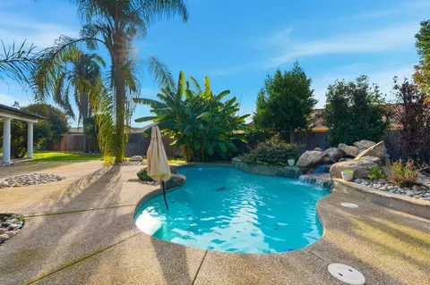 Exterior - 3728 E Stapp Ct, Visalia, CA 93292 photo 16 of 27