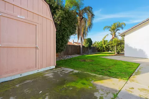 Exterior - 3728 E Stapp Ct, Visalia, CA 93292 photo 23 of 27