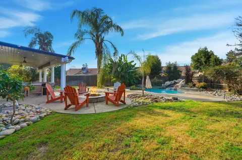 Exterior - 3728 E Stapp Ct, Visalia, CA 93292 photo 15 of 27