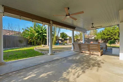 Exterior - 3728 E Stapp Ct, Visalia, CA 93292 photo 13 of 27