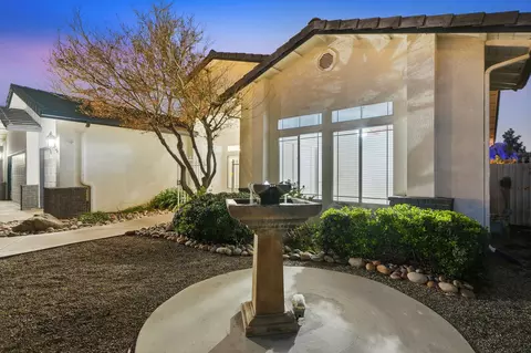 Exterior - 3728 E Stapp Ct, Visalia, CA 93292 photo 6 of 27