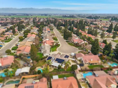 View/Area - 3728 E Stapp Ct, Visalia, CA 93292 photo 3 of 10