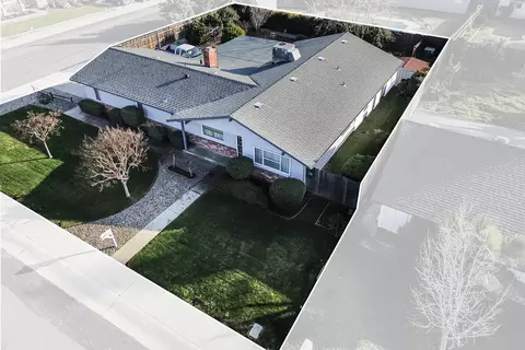 2415 E Feemster Ave, Visalia, CA 93292 photo 7