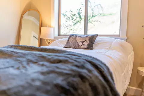 Bedroom - 43433 Kaweah River Dr, Three Rivers, CA 93271 photo 5 of 7