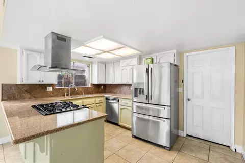 Kitchen - 1217 E Ferguson Ave, Visalia, CA 93292 photo 1 of 1