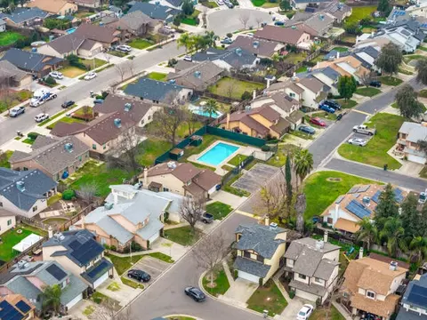 View/Area - 1217 E Ferguson Ave, Visalia, CA 93292 photo 3 of 4