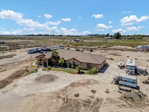 View/Area - 15084 18 12 Ave, Lemoore, CA 93245 photo 3 of 12
