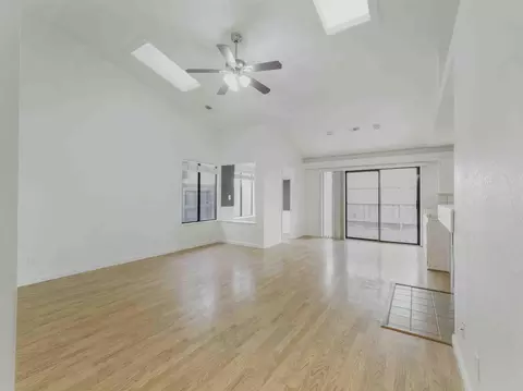 Living - 1507 E Vassar Dr, Visalia, CA 93292 photo 4 of 5