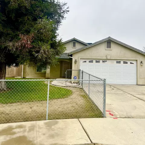 1176 San Carlos St, Porterville, CA 93257
