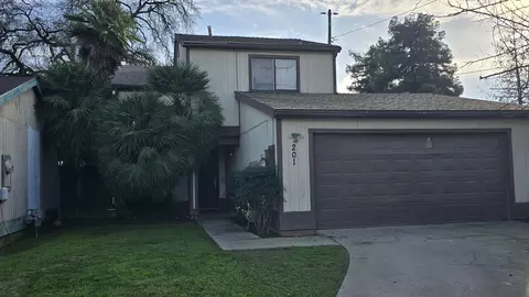 201 Elowin Ct, Visalia, CA 93291