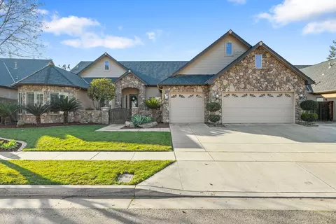 239 N Preston St, Visalia, CA 93291