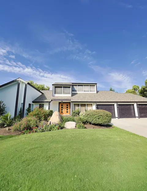 3727 W Mill Creek Dr, Visalia, CA 93291