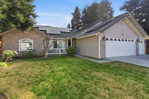 1505 N Arden Ct, Visalia, CA 93292
