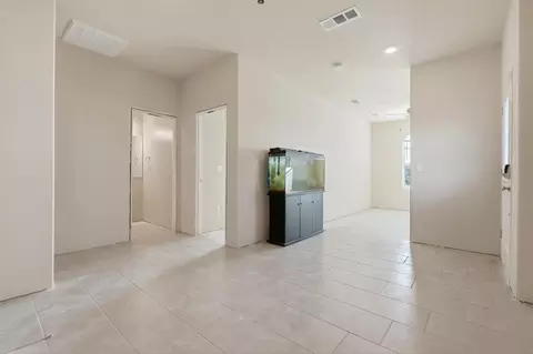 Entry Way - 3646 E Meadow Ct, Visalia, CA 93292 photo 1 of 4