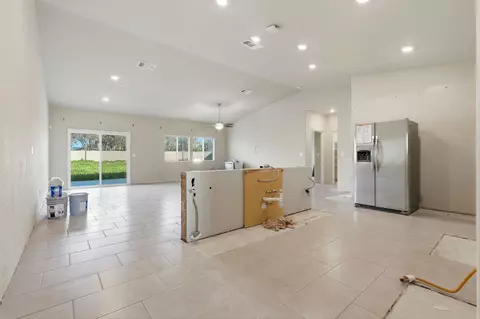 Living - 3646 E Meadow Ct, Visalia, CA 93292 photo 4 of 4