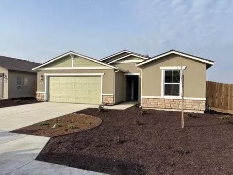 2948 Bay Hill Dr, Tulare, CA 93274