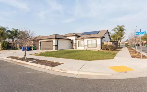 2090 W River Springs Ave, Porterville, CA 93257