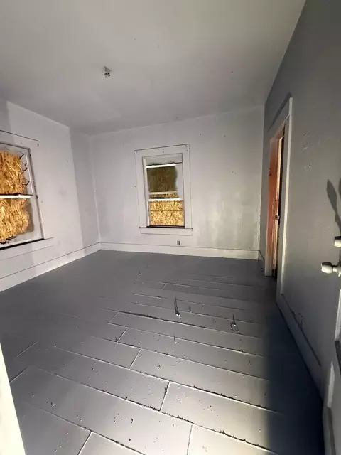 Bedroom - 228 E Ivy St, Hanford, CA 93230 photo 2 of 2