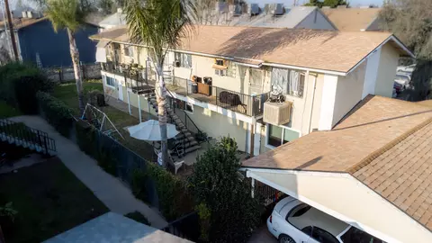 315 NE 3rd Ave, Visalia, CA 93291