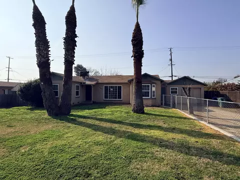 389 S Valencia Blvd, Woodlake, CA 93286