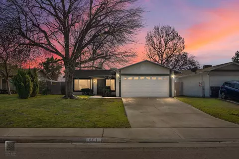 201 Star Ct, Bakersfield, CA 93308