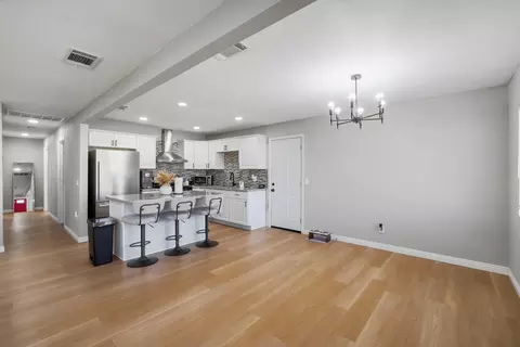 Entry Way - 1021 Stanley Ave, Corcoran, CA 93212 photo 1 of 3
